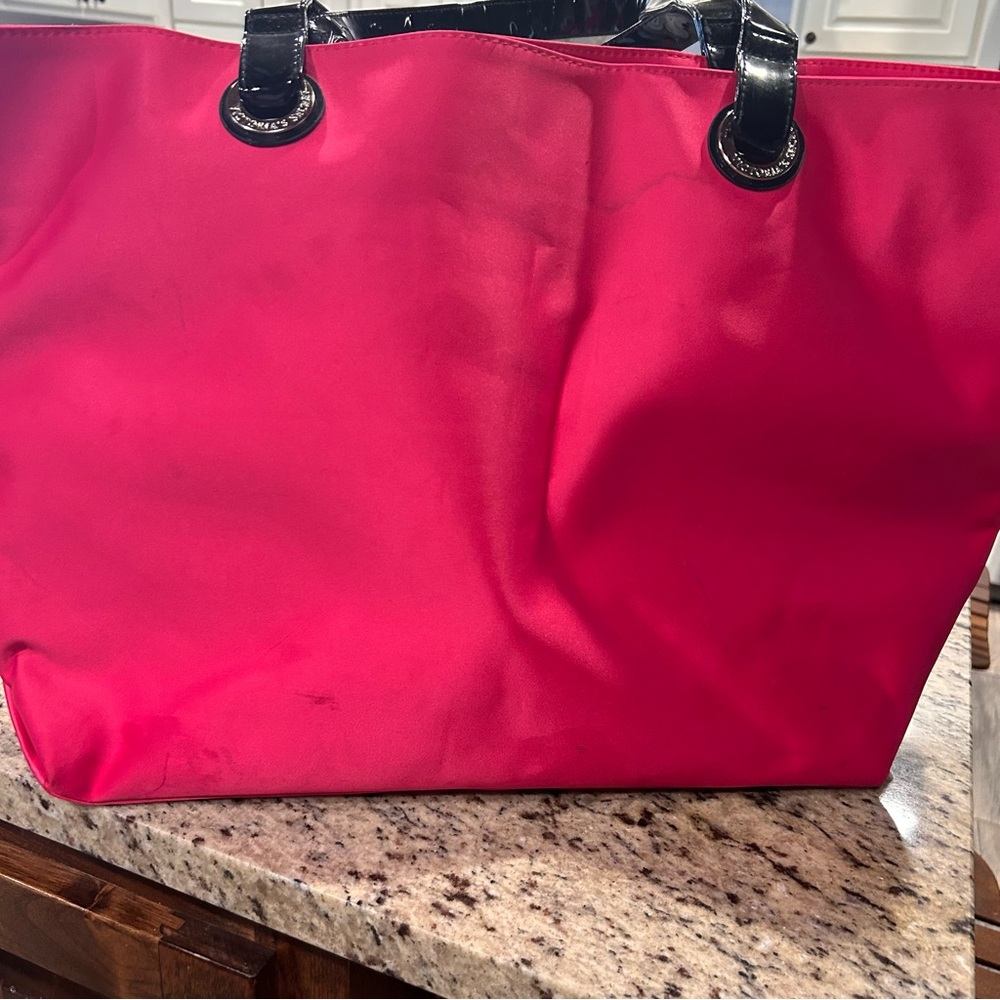 🌿Victoria's Secret Studded Pink Tote‎ with Black Handles - Picture 5 of 5